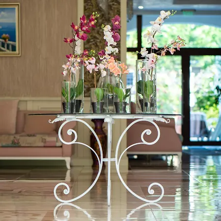 فندق Siena Palace 4*