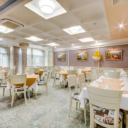 فندق Siena Palace 4*