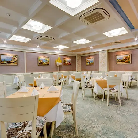 Siena Palace فندق 4*