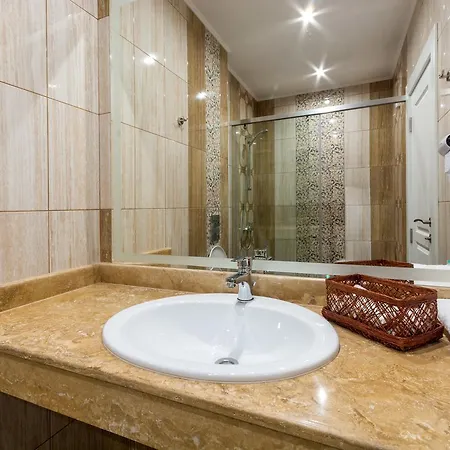 Siena Palace فندق 4*