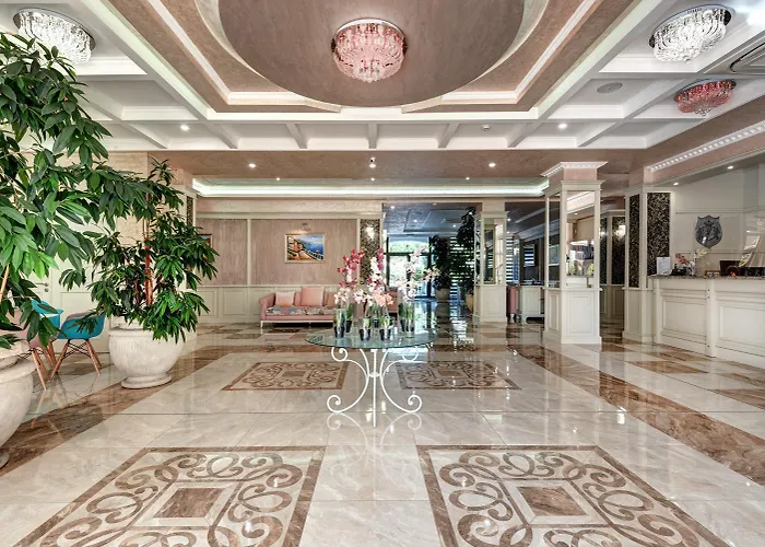 Siena Palace Otel 4*